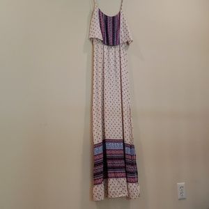 Cute spring/summer maxi dress